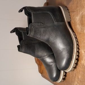 Chaco Field Chelsea Boots W7